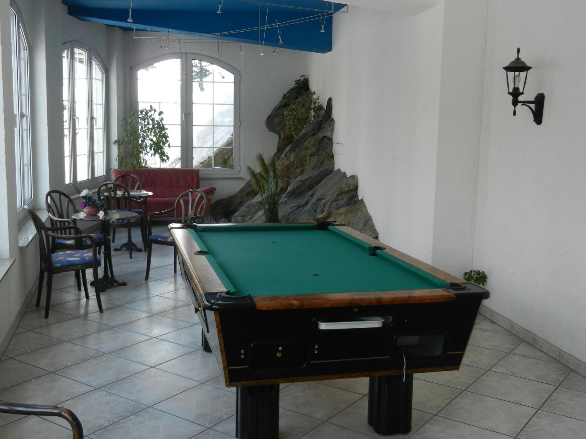 Artist Apartments & Hotel Garni Zermatt Bagian luar foto