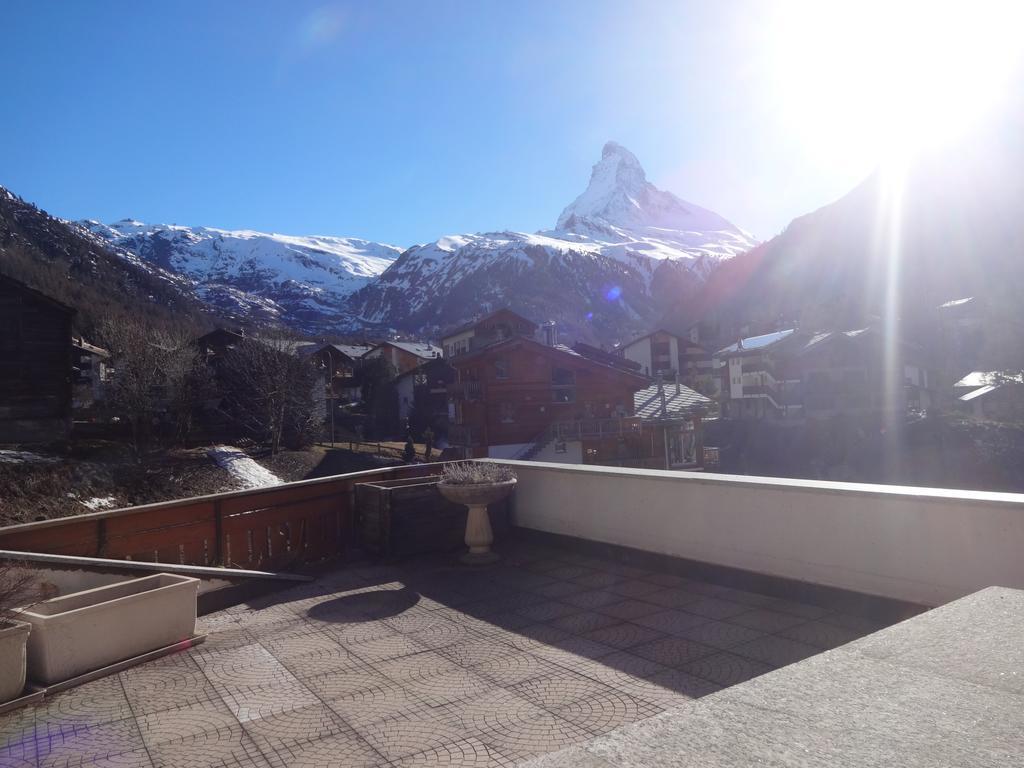 Artist Apartments & Hotel Garni Zermatt Bagian luar foto
