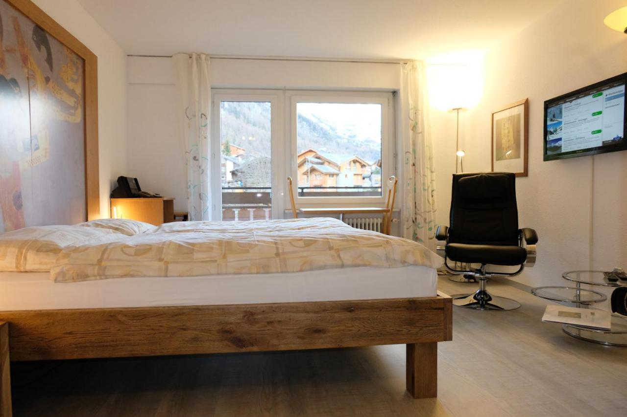 Artist Apartments & Hotel Garni Zermatt Bagian luar foto