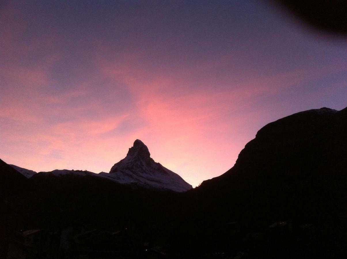 Artist Apartments & Hotel Garni Zermatt Bagian luar foto